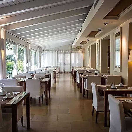 Martini Hotel 4*