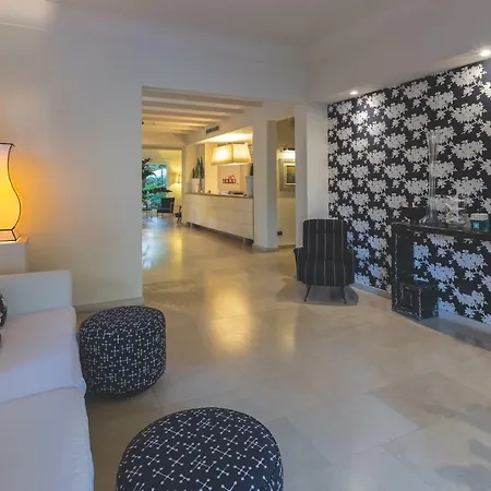 马提尼别墅酒店 酒店 4*